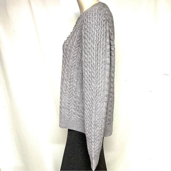 Amazing grey sweater - Picture 2 of 5